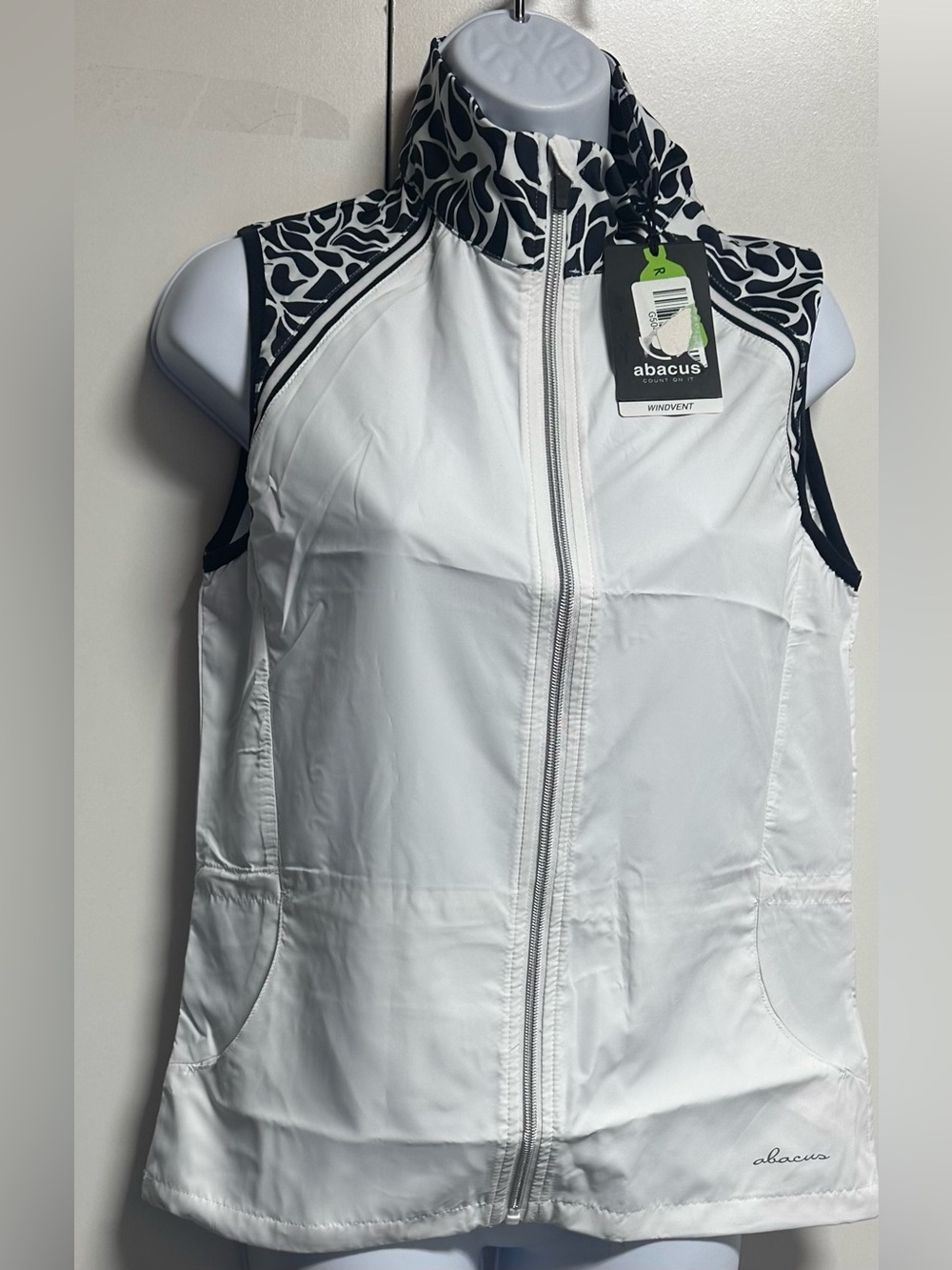 Abacus Dunes LDS Hills stretch Windvest Darknavy/white NWT